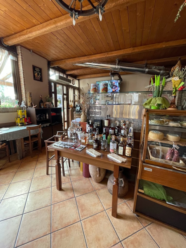 Oste Contadino-Pizzeria-Osteria Di Montagna-